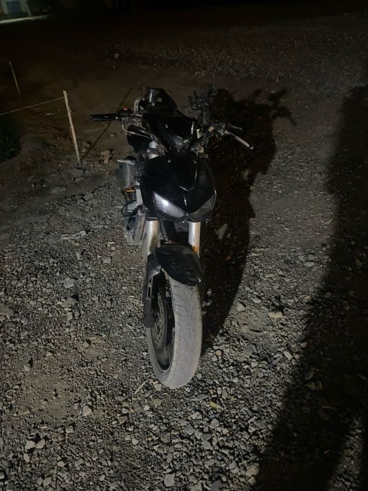 Kawasaki zet 1000 sotiladi