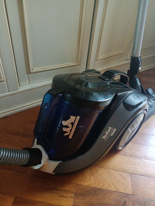Продам пылесос Tefal