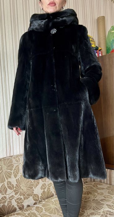 Шуба норковая с капюшоном