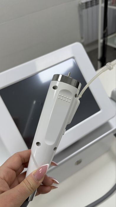 Аппарат для лифтинга, микроигольчатый  RF