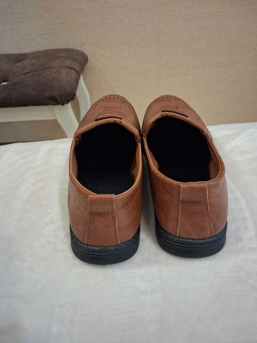 Продам туфли мокасины