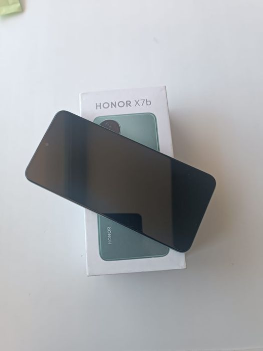 Продам Honor x7b 128/8
