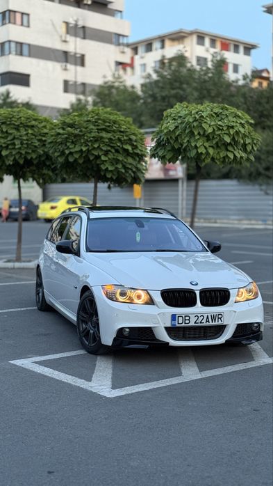BMW seria 3 E91 Facelift 2.0d Automat