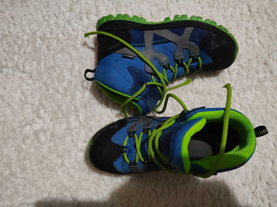 Обувки за момчета номер 34