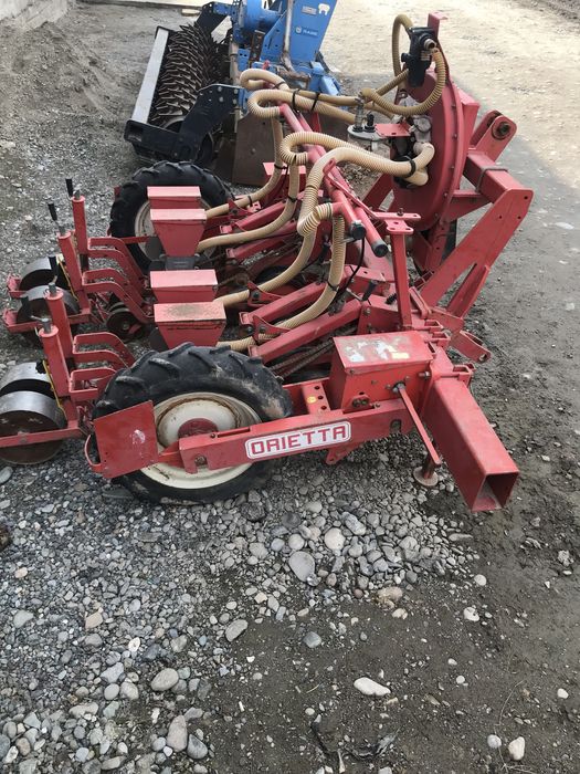 Corvus Rabe kesak maydalydigan va Orietta selka garantiya