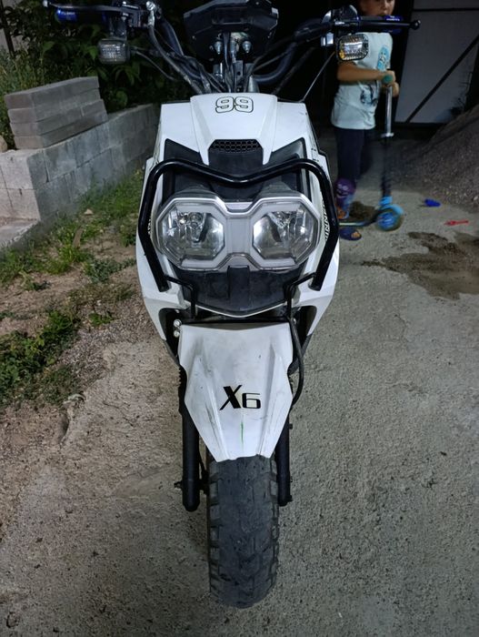 Продам мопед скутер