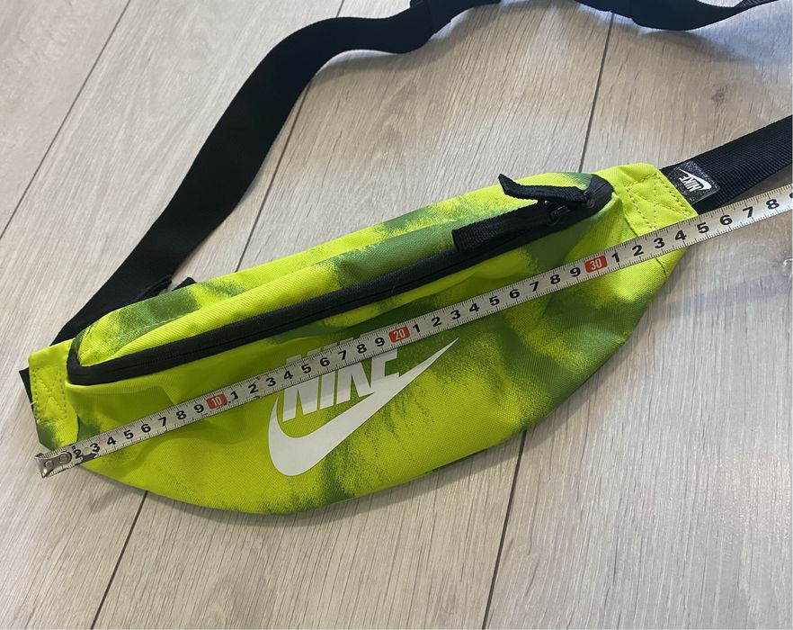 Мъжка чанта/бъбрек