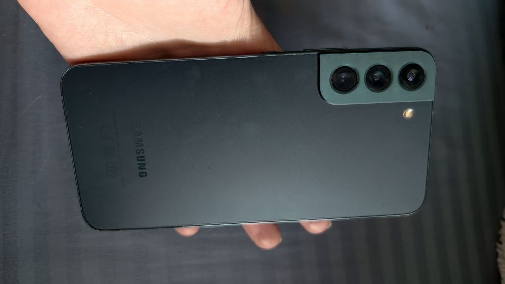 Samsung galaxy S 22 plus