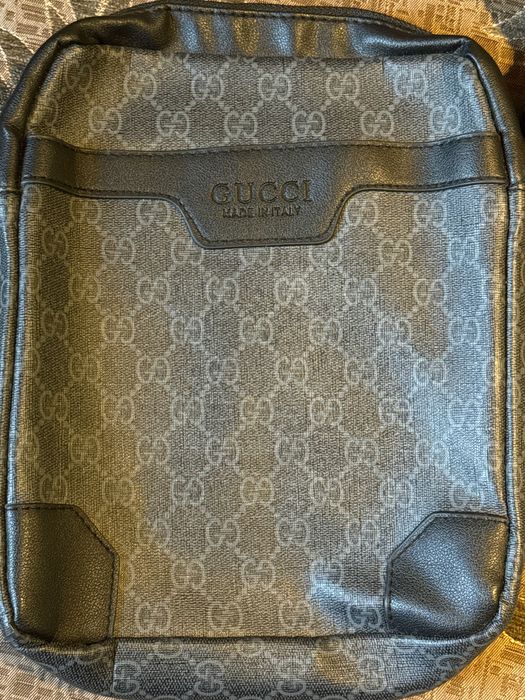 луксозна мъжка чантичка GUCCI