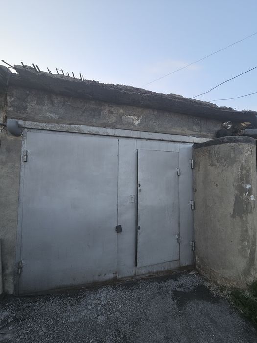 Продам гараж хорошее расположение