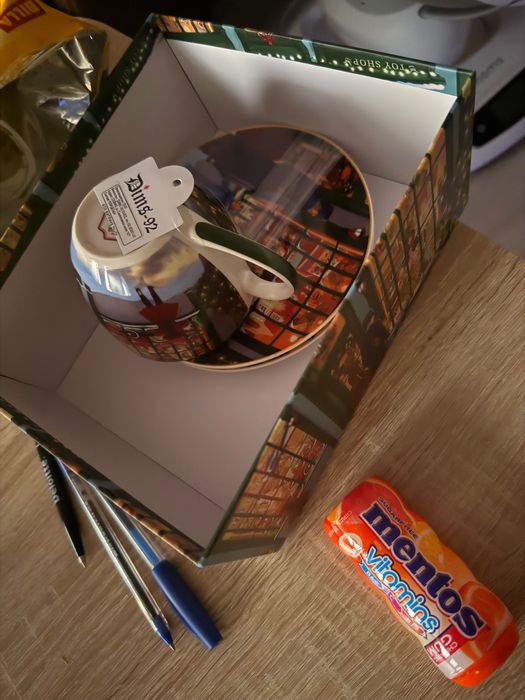 2 коледни чаши с подаръчна кутия