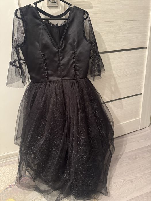 Черное платье для девочки 8-10 лет
