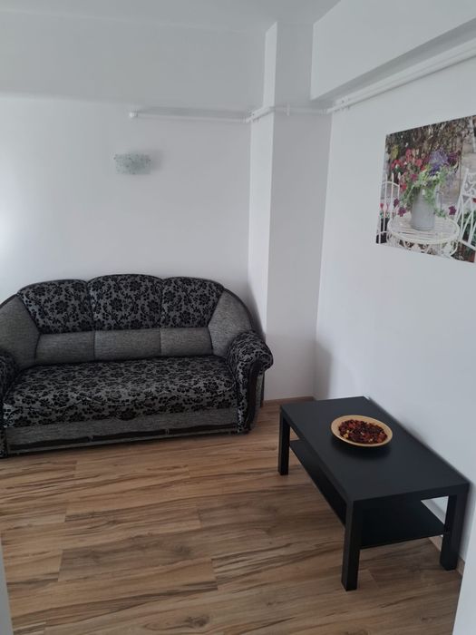 Inchiriez apartament  decomandat Rams  Residence
