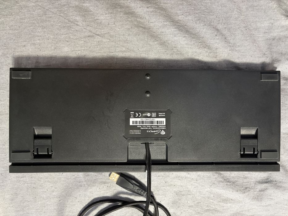 Tastatura Genesis Thor 300 RGB