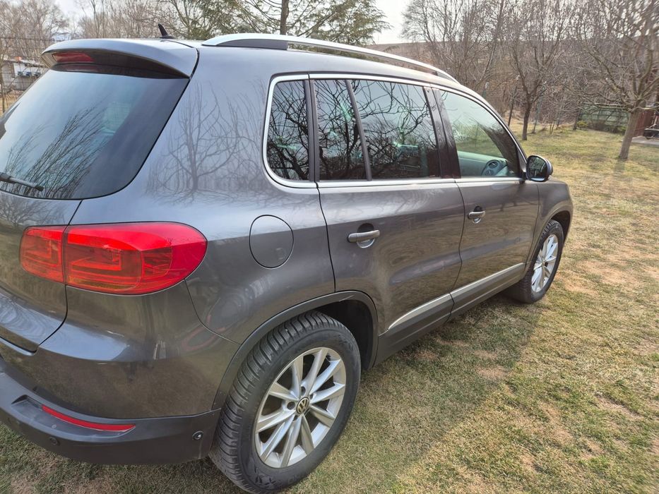 Vând Tiguan 2012