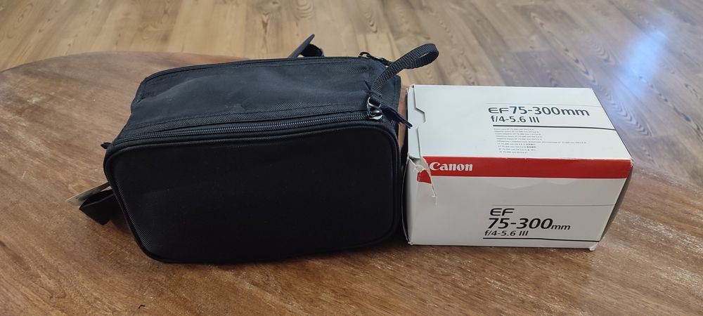 Фотоапарат  Canon  EOS 1100D