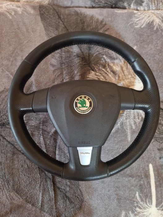 Vând volan skoda octavia 2 vrs