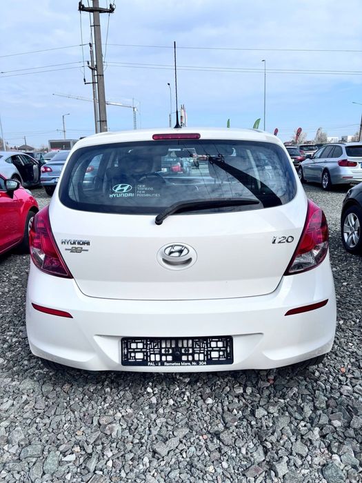 HYUNDAI i20 2013 — imagine 10