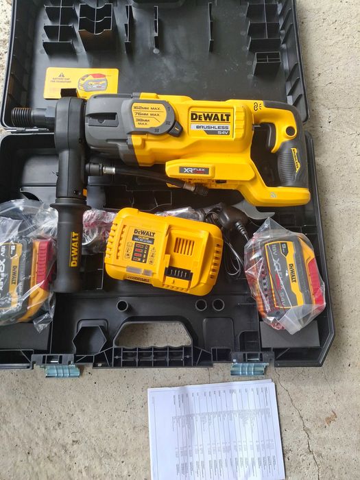 Диамантено-пробивна бормашина DeWALT