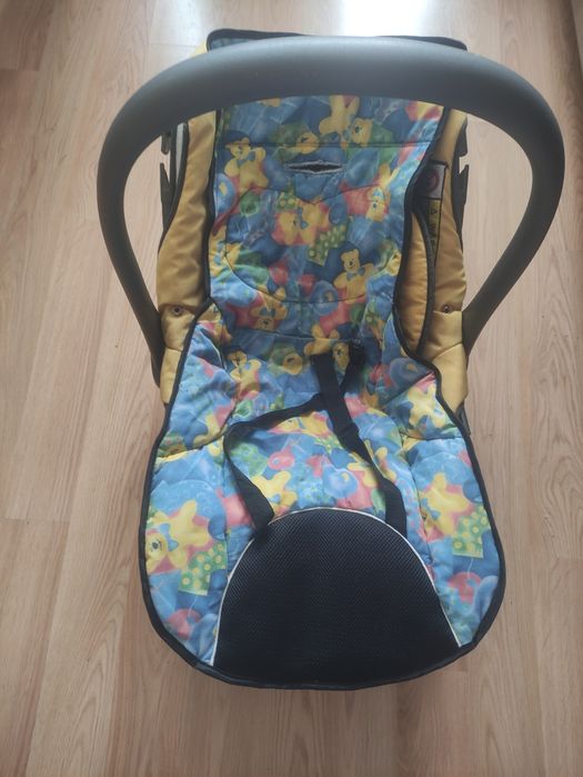 Универсално бебешко столче за кола