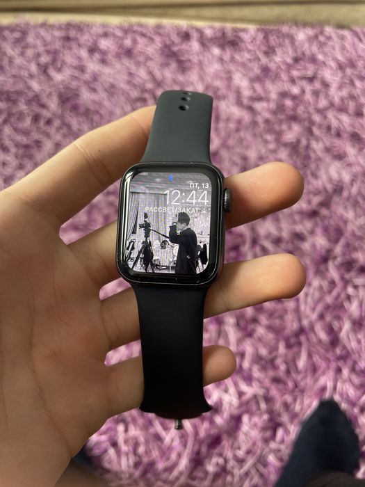 Apple Watch SE 40mm. Цена договорная