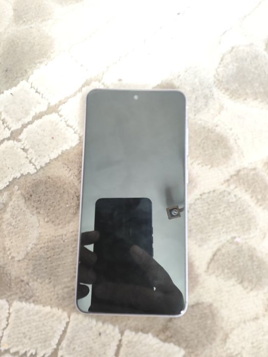 Продам samsung galaxy s 21 fe