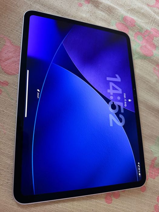 Vând iPad Pro 11” M5, 256 GB Wi-Fi – stare impecabilă