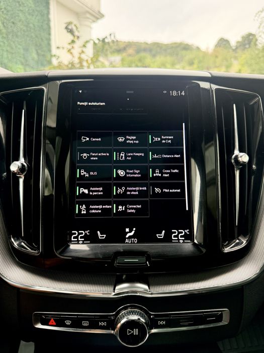 Volvo XC60 D5 AWD R-Design Full Option! Garantie 1 An! Finantare / Rate fixe!