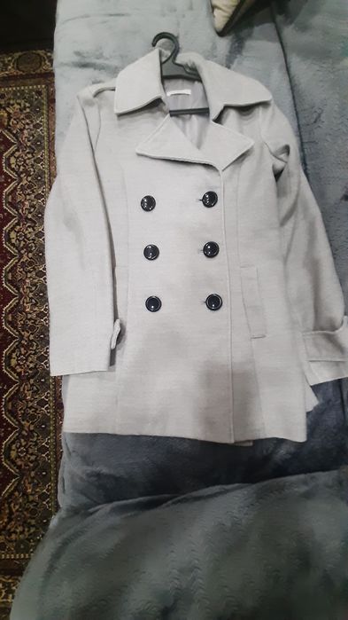 Продается весеннее пальто японского качества