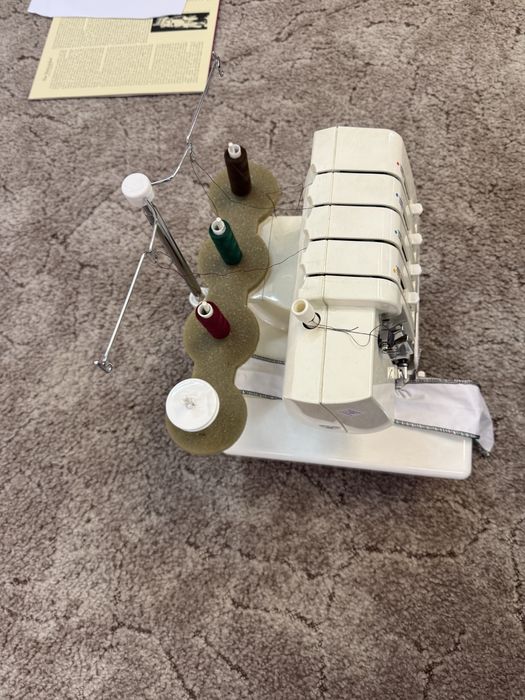 Оверлок Bernina 800DL