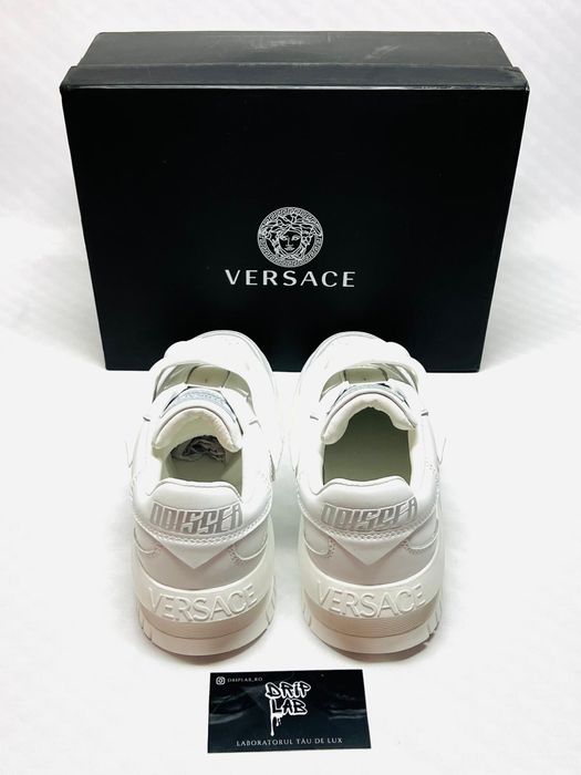 Versace odissea albi