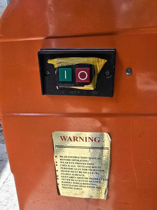 Бетономешалка новая, смотрите описание