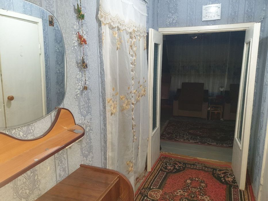 Продаётся 2х переделанная в 3х (66м²) в сердце Чирчика