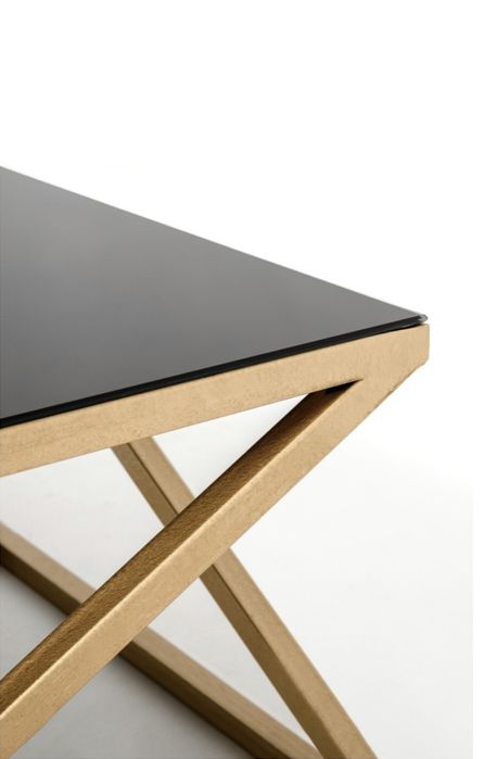 Журнальный столик