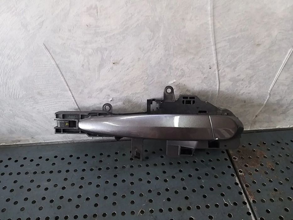 Maner dreapta fata bmw seria 1 e87
