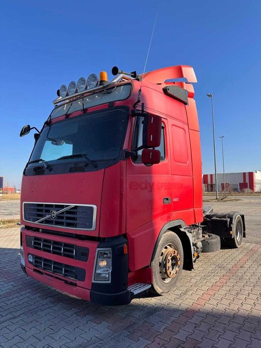 Dezmembrăm VOLVO FH12 EURO 3