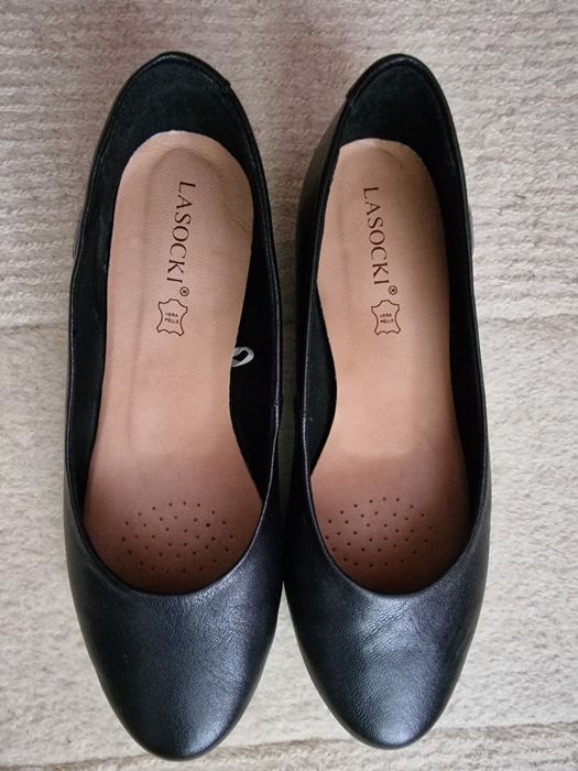 Balerini negri, 39, din piele