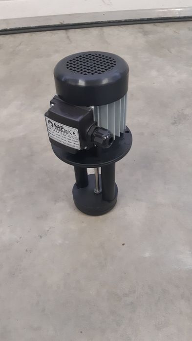 Pompa racire/recirculare apa/emulsie pentru mașini ustensile utilaje