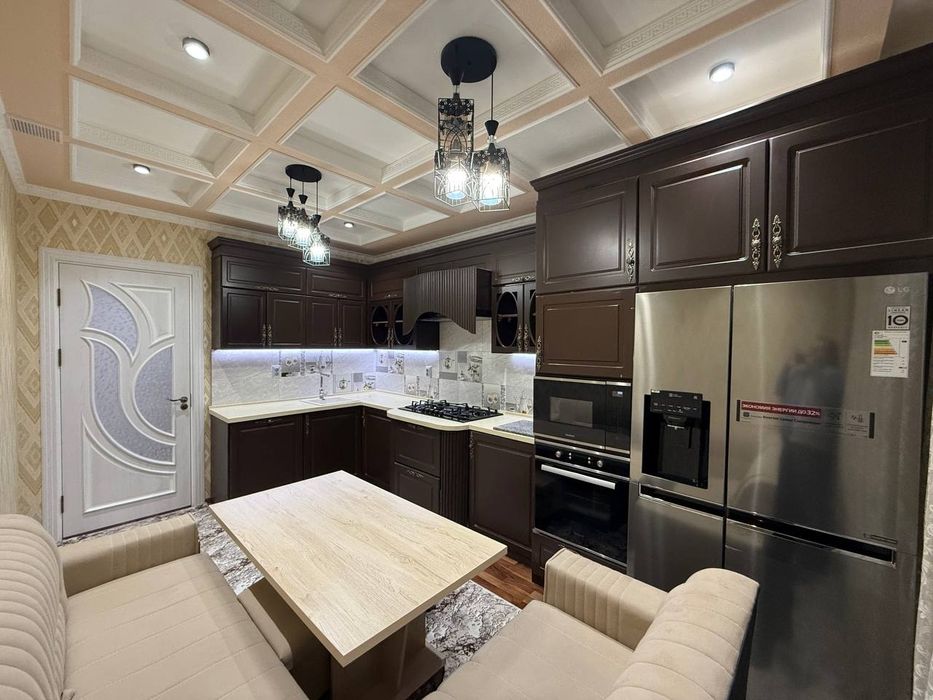 Kvartira sotiladi Samarqand sogdiana da