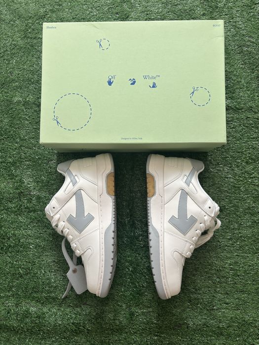 off white out of office adidasi
