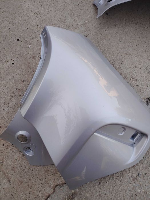 Flapsuri, capete bara spate Dacia spring