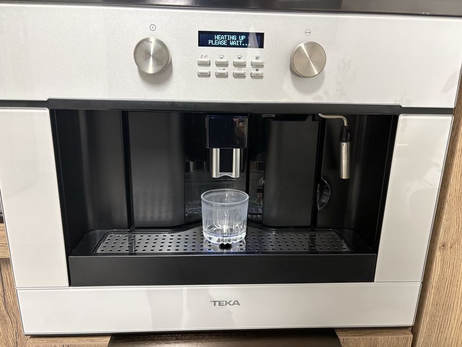 Aparat de cafea incorporabil Teka cu boabe