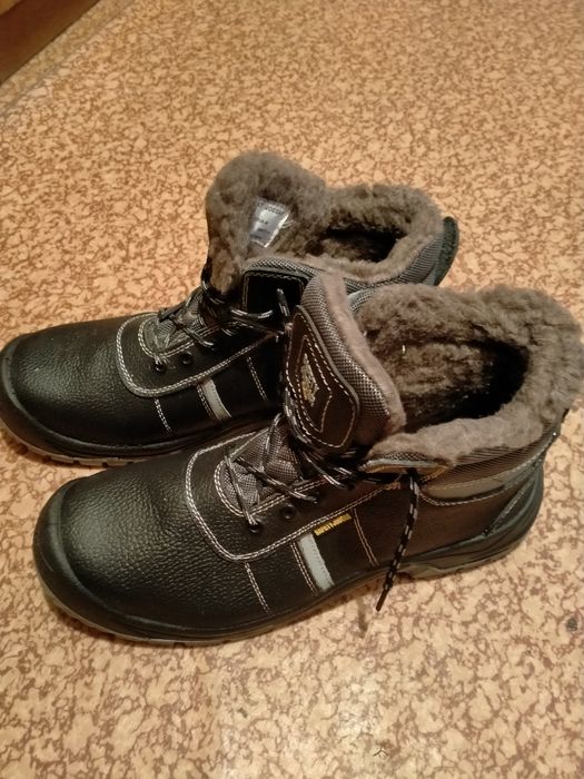 Рабочая теплая обувь