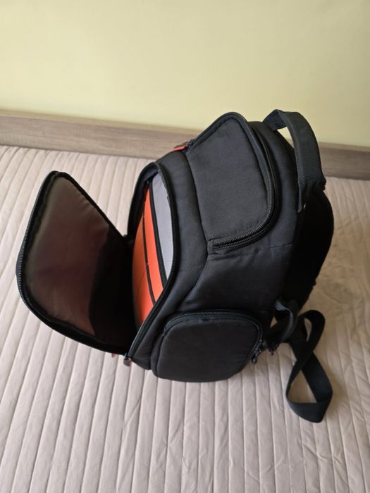 4K HDR видеокамера SONY FDR-AX700