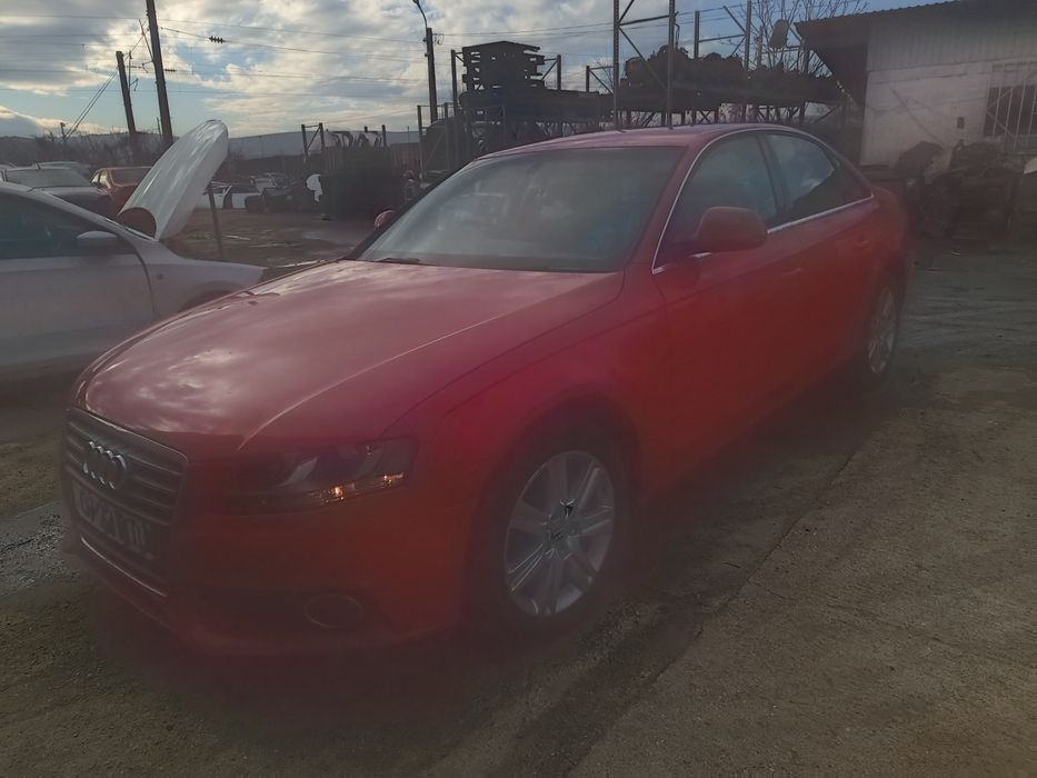 Dezmembram Audi A4 B8, an 2008, motor 2.0 tdi, tip motor CAGA