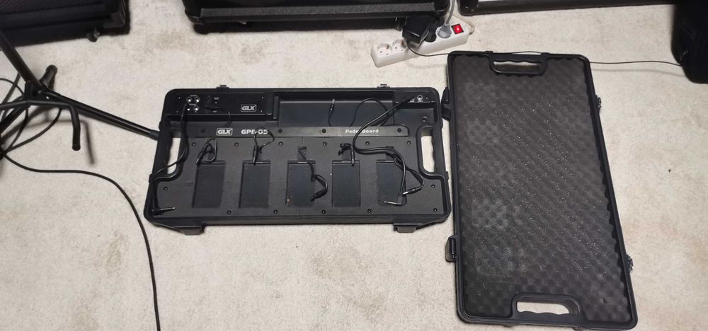 Продавам педалборд