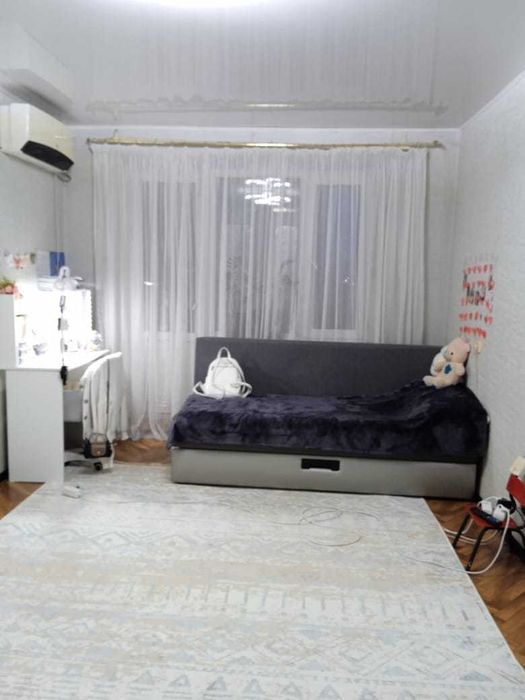 продается 1 комн кв р-н Кунаева