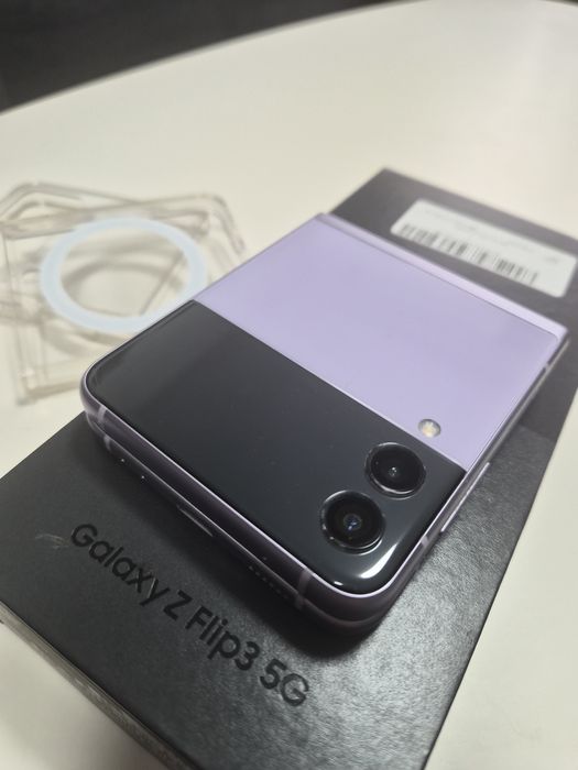 Samsung Galaxy Z Flip 3