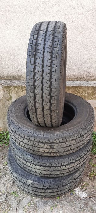 4 броя летни гуми 215 75 16 с бус Toyo 10mm