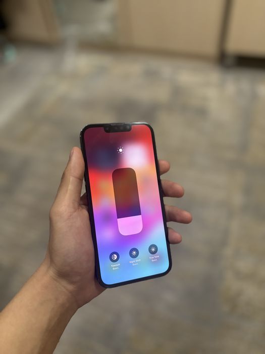 iPhone 13/128 Gb в отличном состоянии